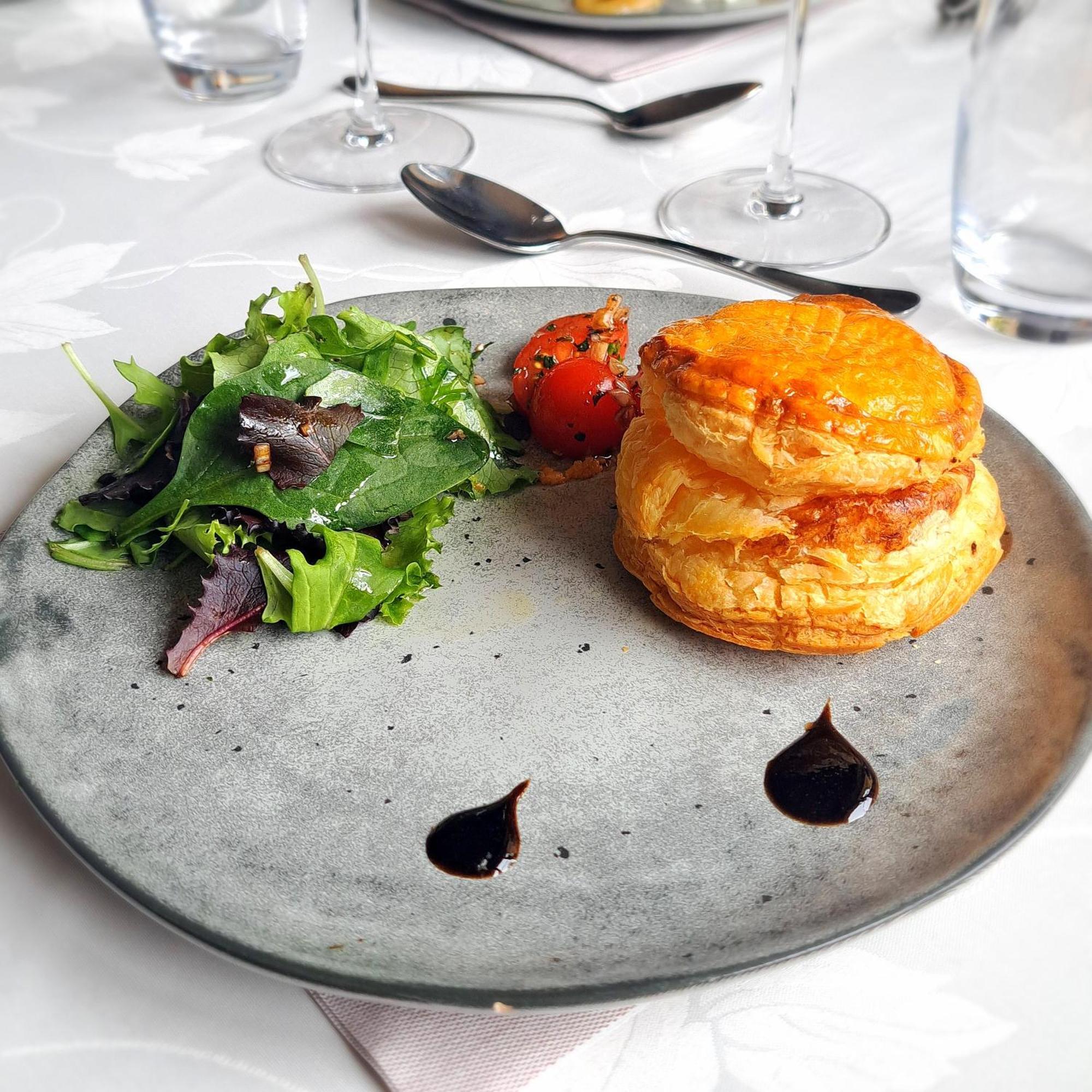 Logis L'Auberge Du Gros Silly-sur-Nied エクステリア 写真