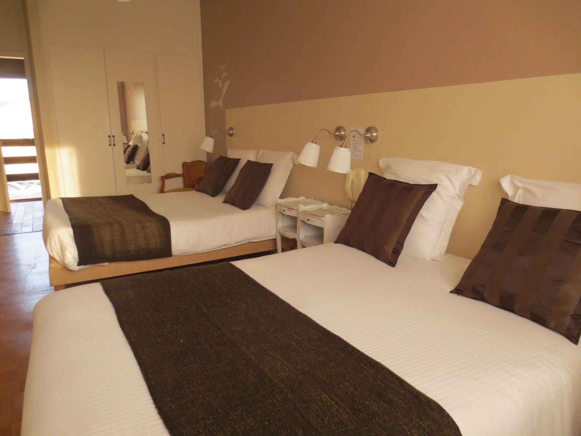 Logis L'Auberge Du Gros Silly-sur-Nied エクステリア 写真